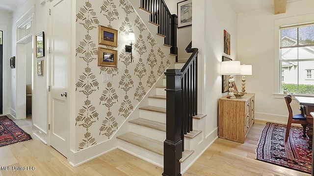 7308 Fountainbleau Road, Ocean Springs, MS 39564