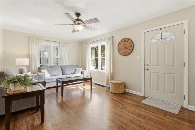 633 GRACE Street, Council Bluffs, IA 51503