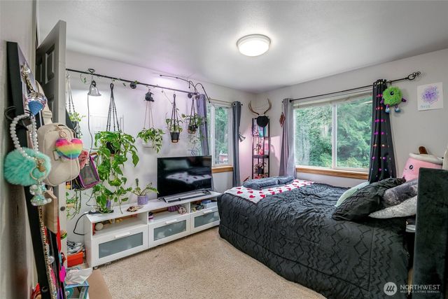 9203 Kootenai Drive, Anderson Island, WA 98303