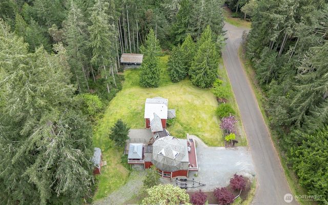 9203 Kootenai Drive, Anderson Island, WA 98303
