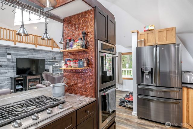 9203 Kootenai Drive, Anderson Island, WA 98303
