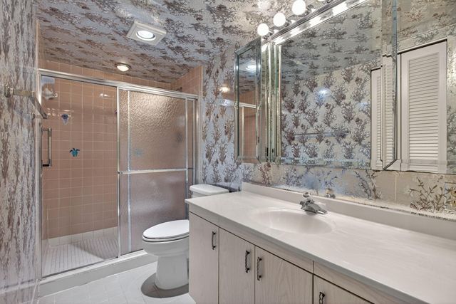 2004 Granada Dr C3, Coconut Creek, FL 33066