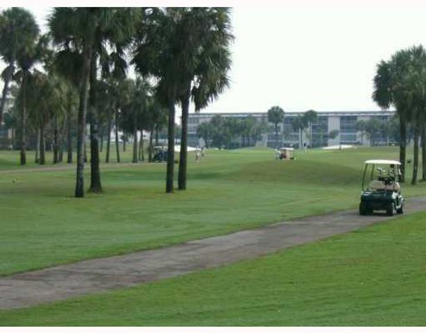 2004 Granada Dr C3, Coconut Creek, FL 33066