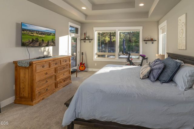 3087 NW Hidden Ridge Drive, Bend, OR 97703