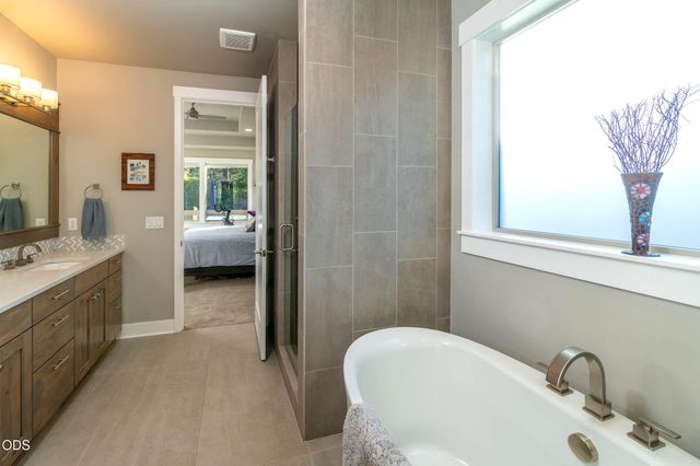 3087 NW Hidden Ridge Drive, Bend, OR 97703