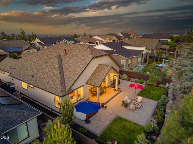 3087 NW Hidden Ridge Drive, Bend, OR 97703