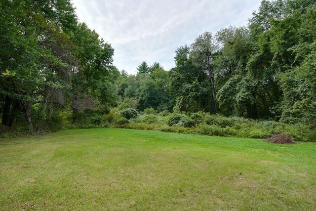 801 Winter St, Holliston, MA 01746
