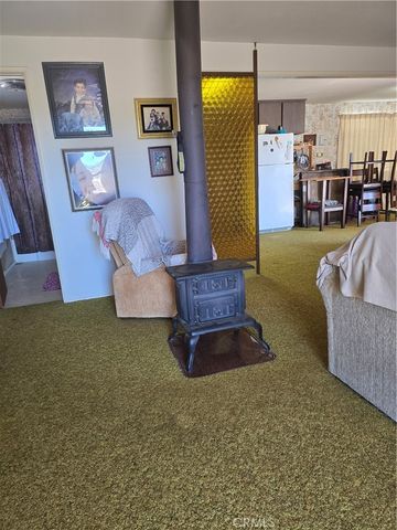 55560 Lum Lane, Landers, CA 92285