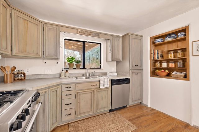 502 Barela Lane, Santa Fe, NM 87505