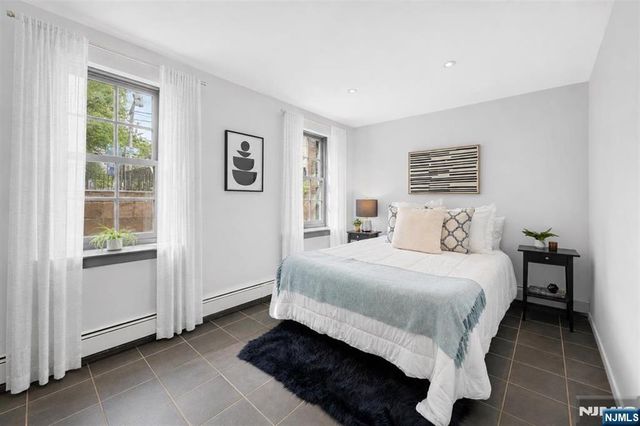 274 Barrow Street, Jersey City, NJ 07302