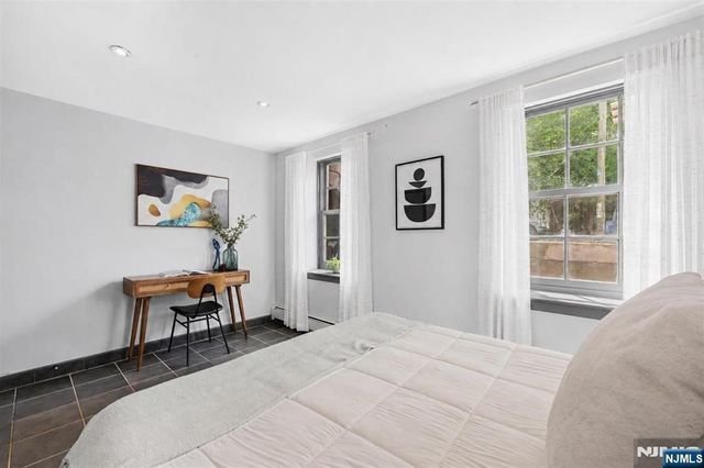274 Barrow Street, Jersey City, NJ 07302
