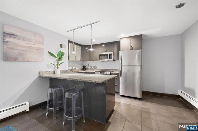 274 Barrow Street, Jersey City, NJ 07302