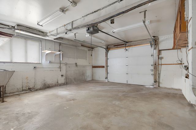 15230 Meadow Lane, Dolton, IL 60419