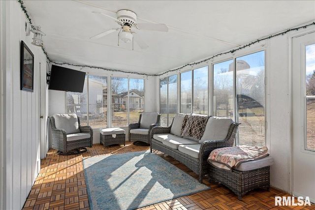 11 Birch Lake Drive, Sherman, IL 62684