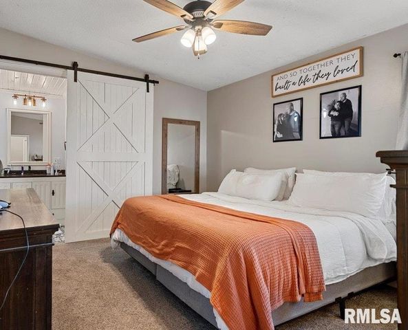 11 Birch Lake Drive, Sherman, IL 62684