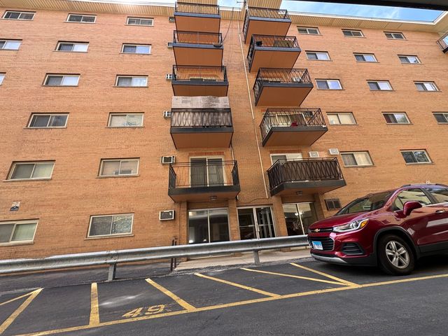 7432 W Washington Street 604, Forest Park, IL 60130