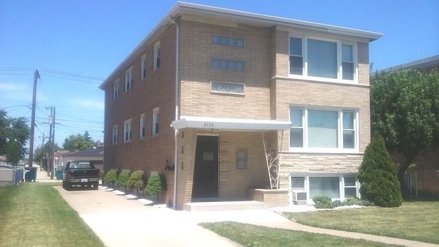 6134 W 79th Street 1, Burbank, IL 60459