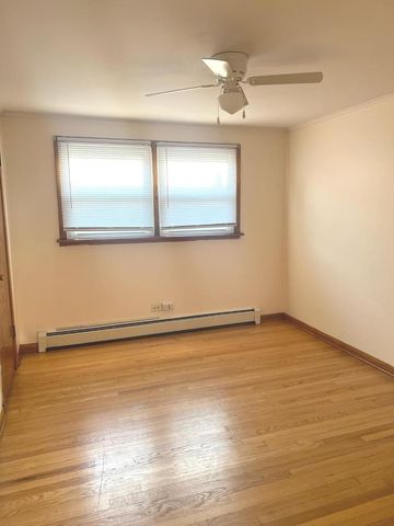 6134 W 79th Street 1, Burbank, IL 60459