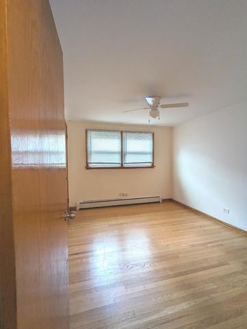 6134 W 79th Street 1, Burbank, IL 60459