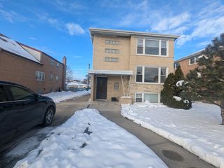 6134 W 79th Street 1, Burbank, IL 60459
