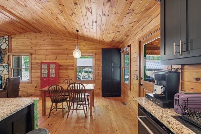 8 Stoney Brook Trail, Hayesville, NC 28904