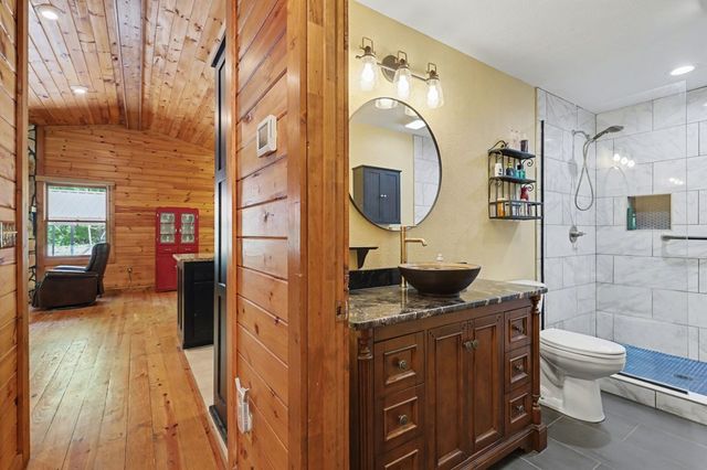 8 Stoney Brook Trail, Hayesville, NC 28904