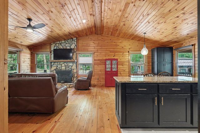 8 Stoney Brook Trail, Hayesville, NC 28904