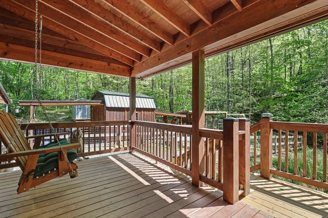 8 Stoney Brook Trail, Hayesville, NC 28904