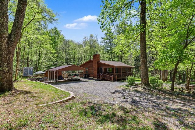 8 Stoney Brook Trail, Hayesville, NC 28904
