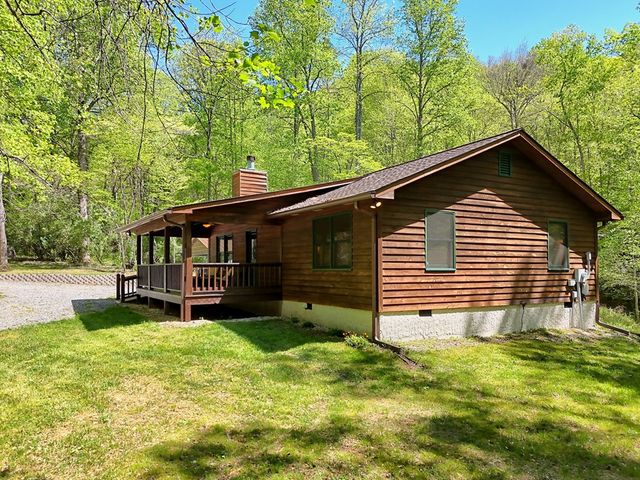 8 Stoney Brook Trail, Hayesville, NC 28904
