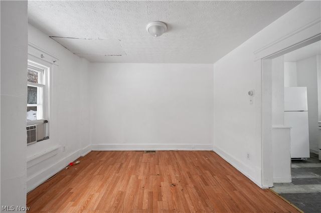 434 Matthews Street, Akron, OH 44306