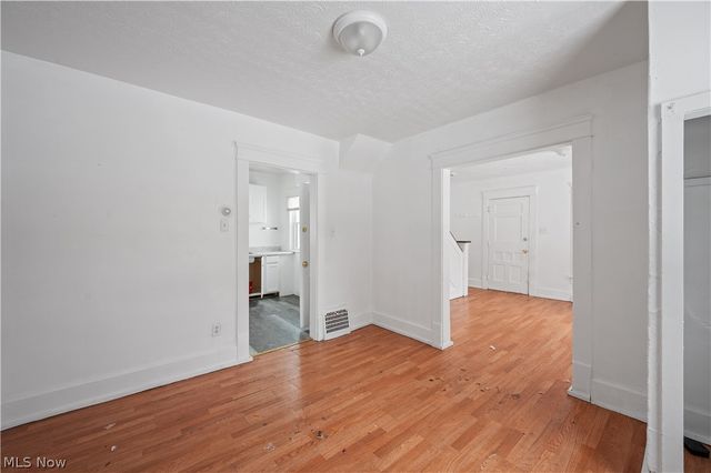 434 Matthews Street, Akron, OH 44306