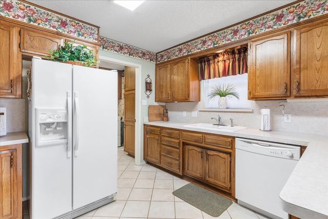 6728 Riviera Drive, North Richland Hills, TX 76180