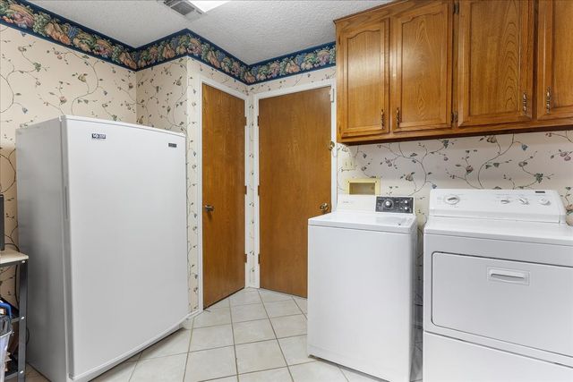 6728 Riviera Drive, North Richland Hills, TX 76180