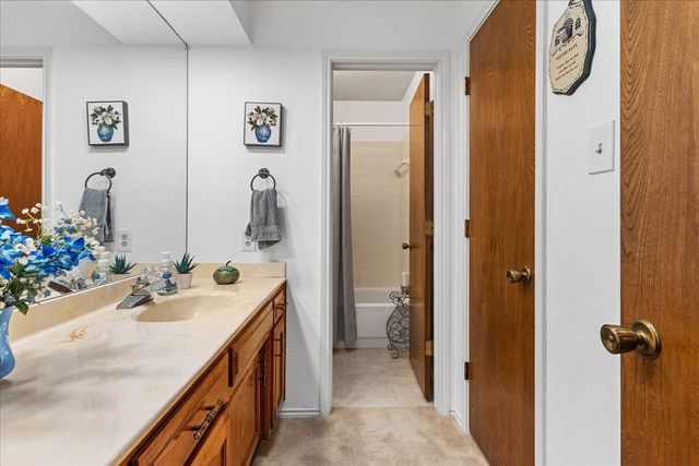 6728 Riviera Drive, North Richland Hills, TX 76180