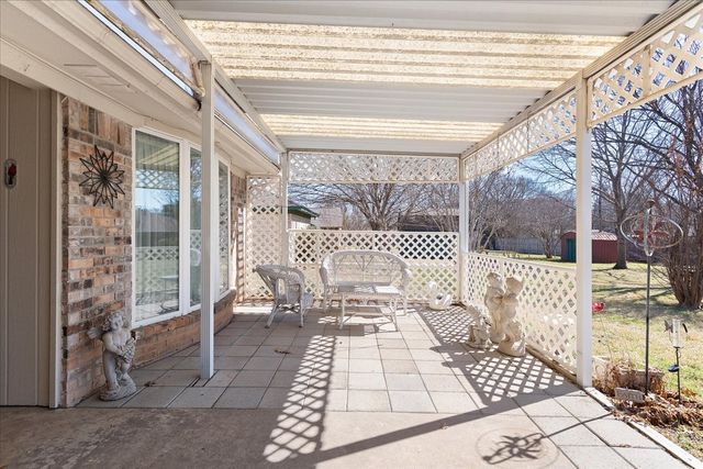 6728 Riviera Drive, North Richland Hills, TX 76180