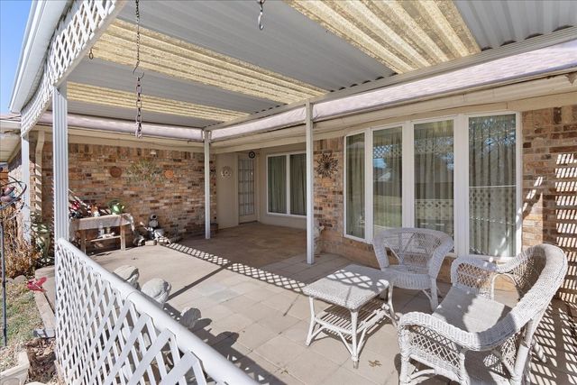 6728 Riviera Drive, North Richland Hills, TX 76180