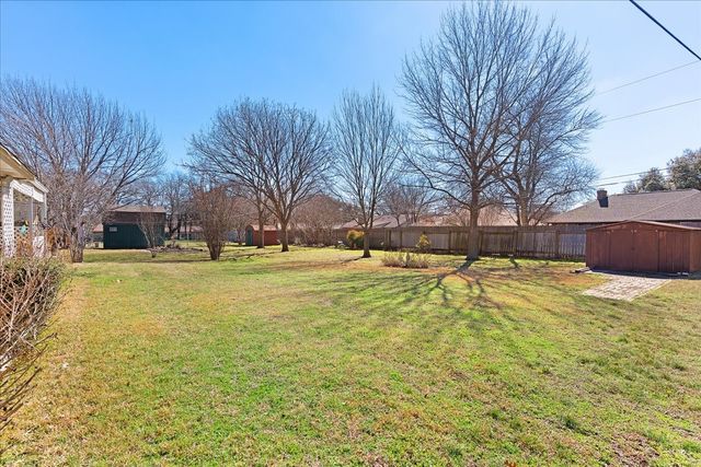 6728 Riviera Drive, North Richland Hills, TX 76180