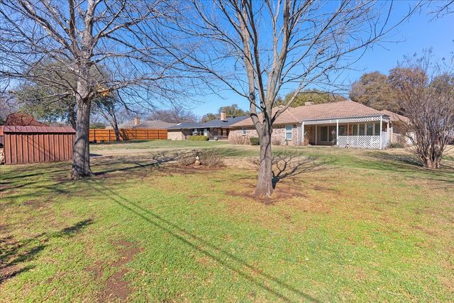 6728 Riviera Drive, North Richland Hills, TX 76180