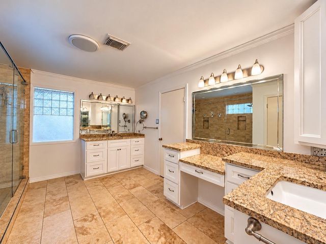 342 Swords Bend Street, Stafford, TX 77477