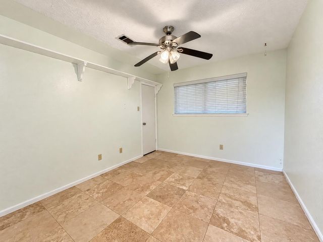342 Swords Bend Street, Stafford, TX 77477