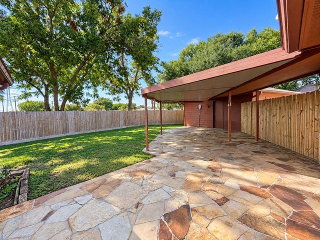 342 Swords Bend Street, Stafford, TX 77477