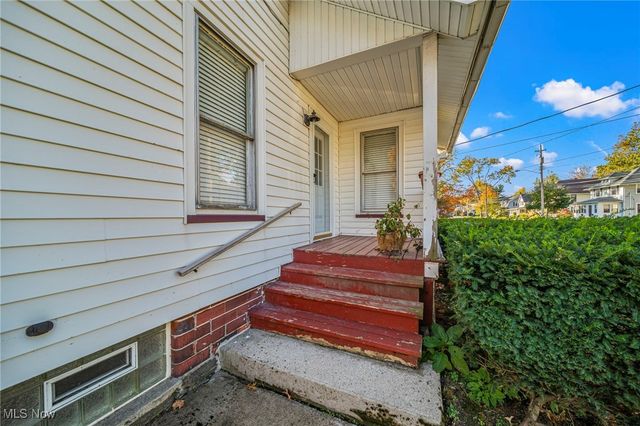 38210 South Street, Willoughby, OH 44094