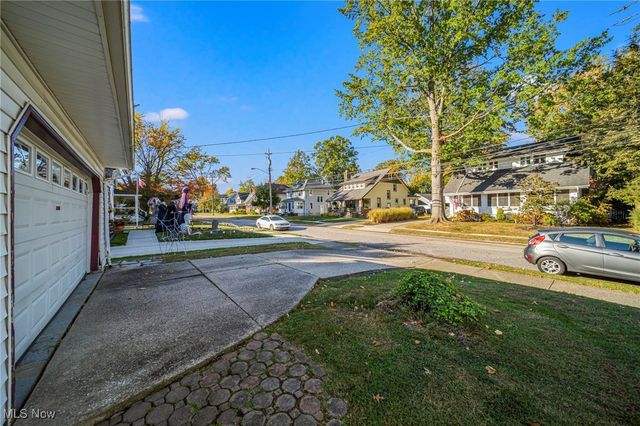 38210 South Street, Willoughby, OH 44094