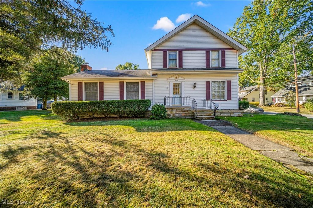 38210 South Street, Willoughby, OH 44094