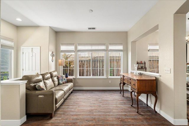 1356 Cindy Dr, Oakdale, CA 95361