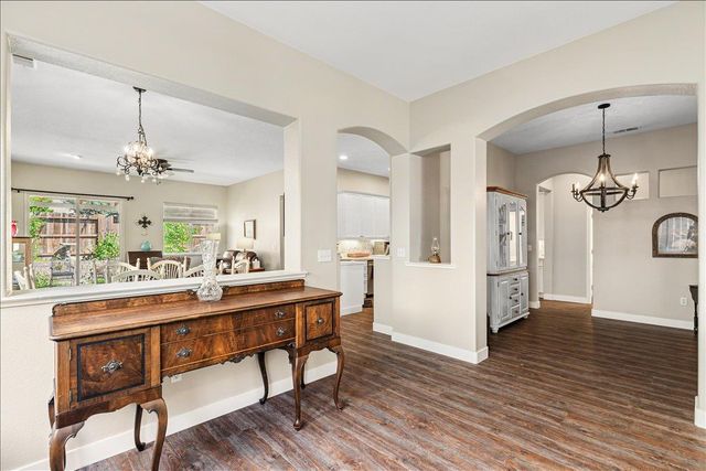 1356 Cindy Dr, Oakdale, CA 95361