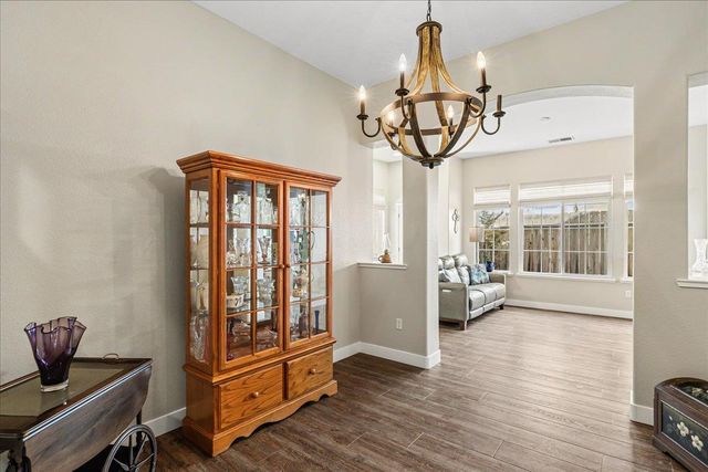 1356 Cindy Dr, Oakdale, CA 95361