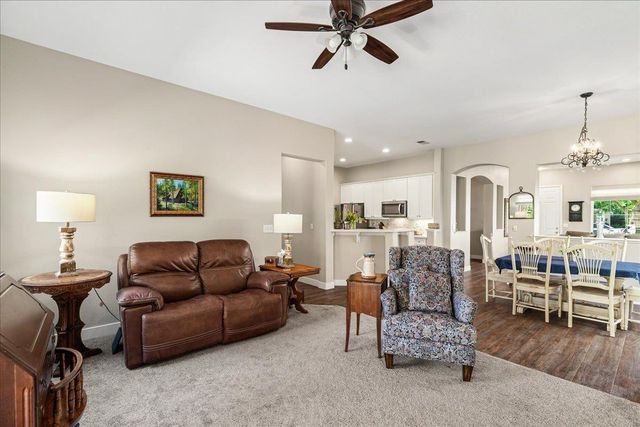 1356 Cindy Dr, Oakdale, CA 95361