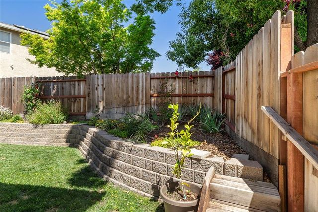 1356 Cindy Dr, Oakdale, CA 95361